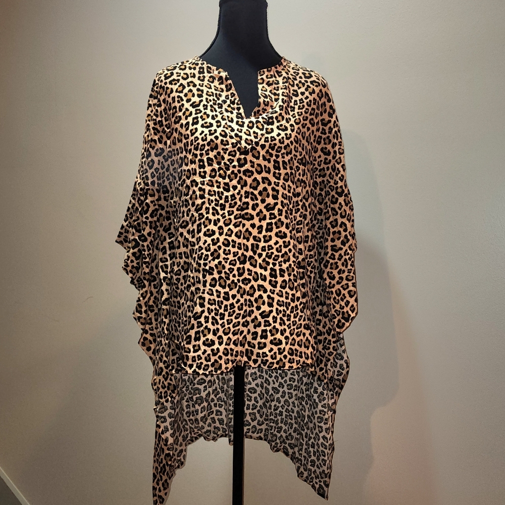 Tracies High Low Cheetah Print Top